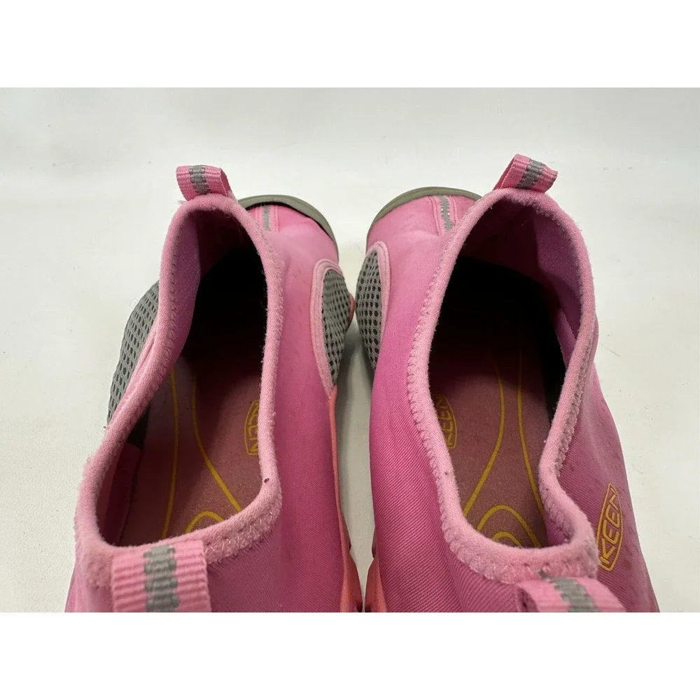 Keen CNX Kids Size 6 Pink Neoprene Slip On Water‎ Shoes